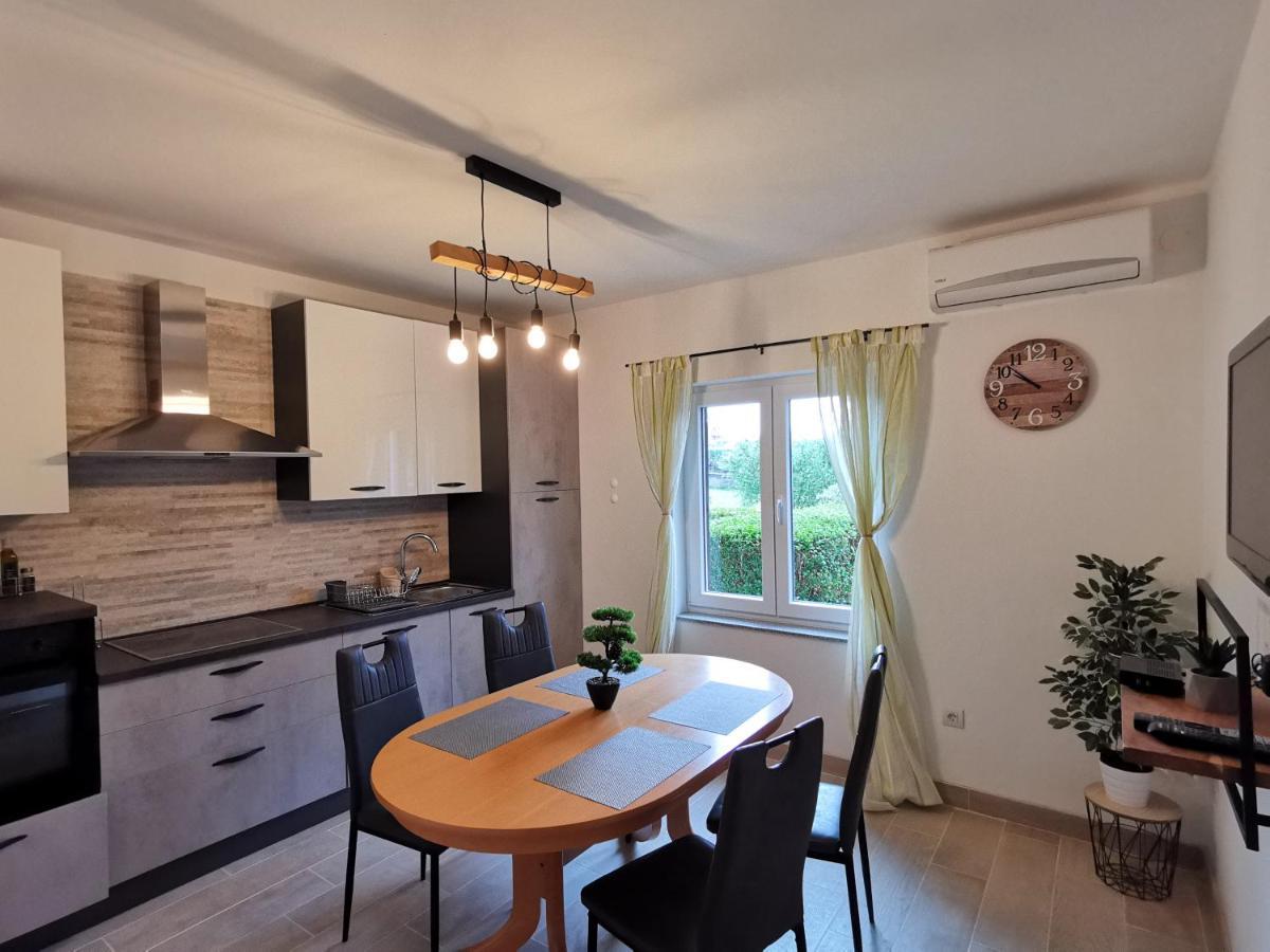 Apartments Jurandvor Башка Екстер'єр фото