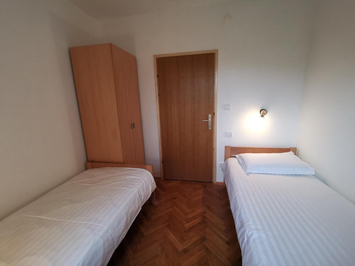 Apartments Jurandvor Башка Екстер'єр фото